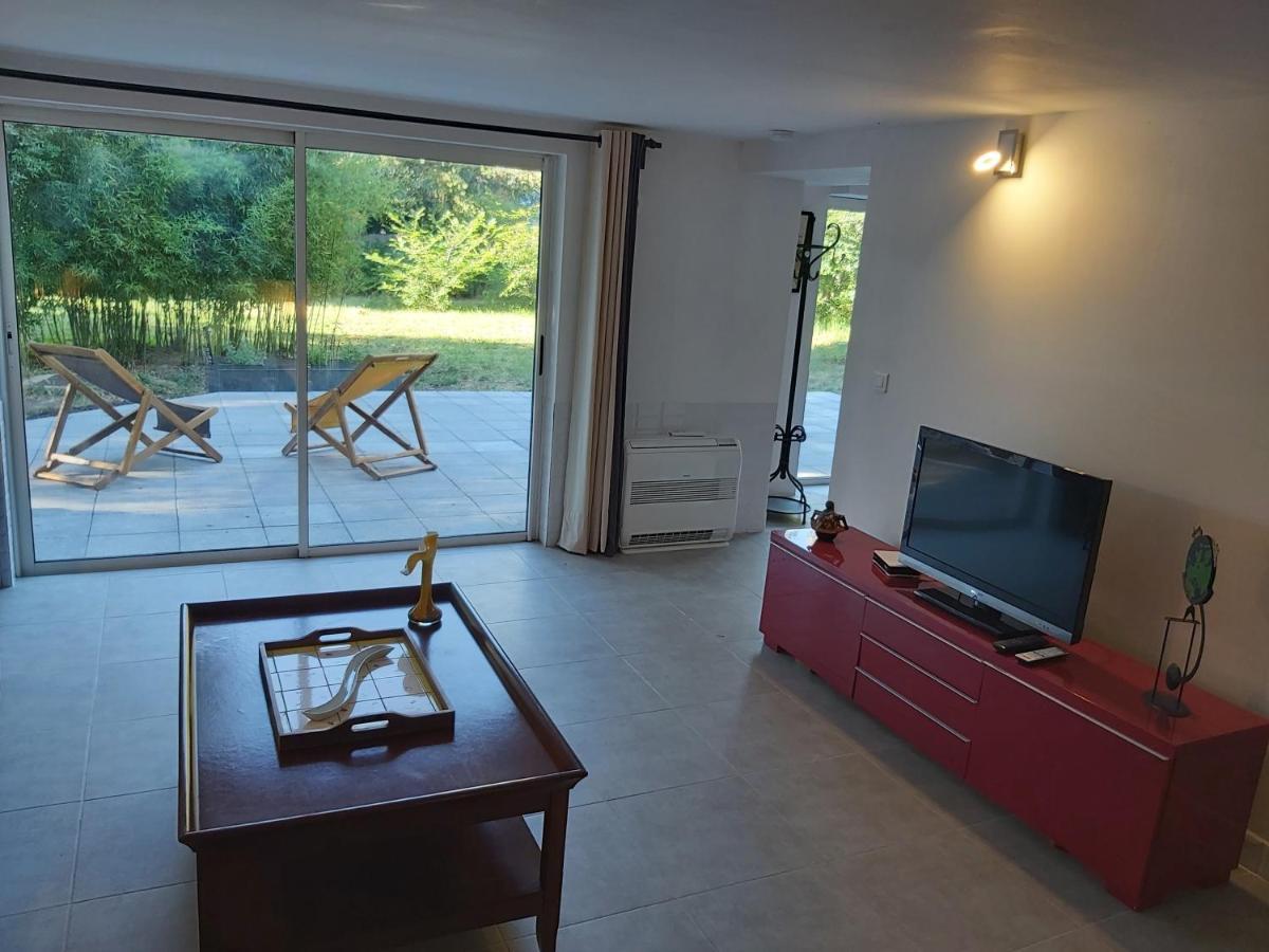 Un Ecrin De Verdure Et Plus.. Apartment Besse-sur-Issole